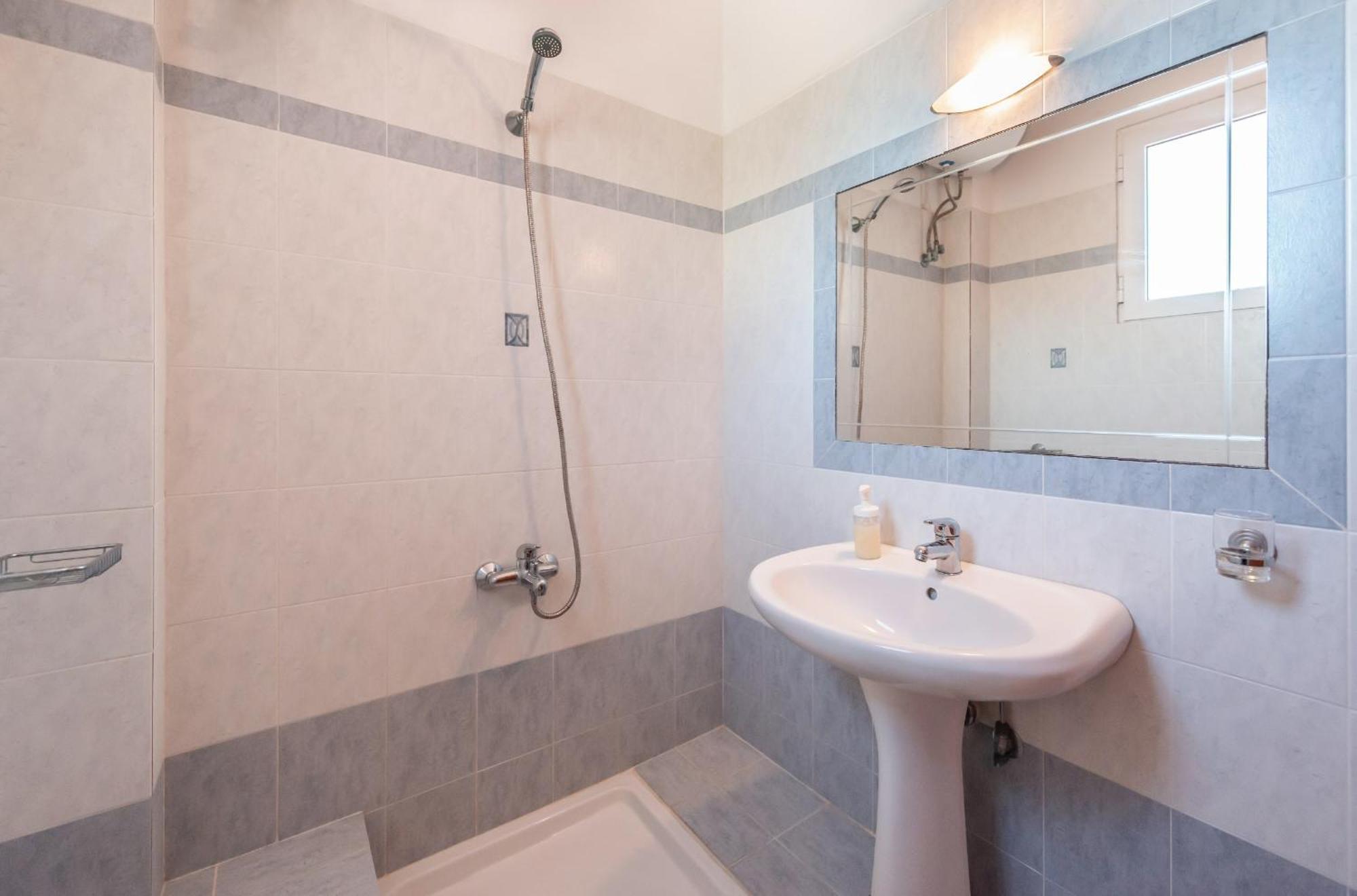 Vasilikí Avesta Apartments - 200M From The Beach חדר תמונה