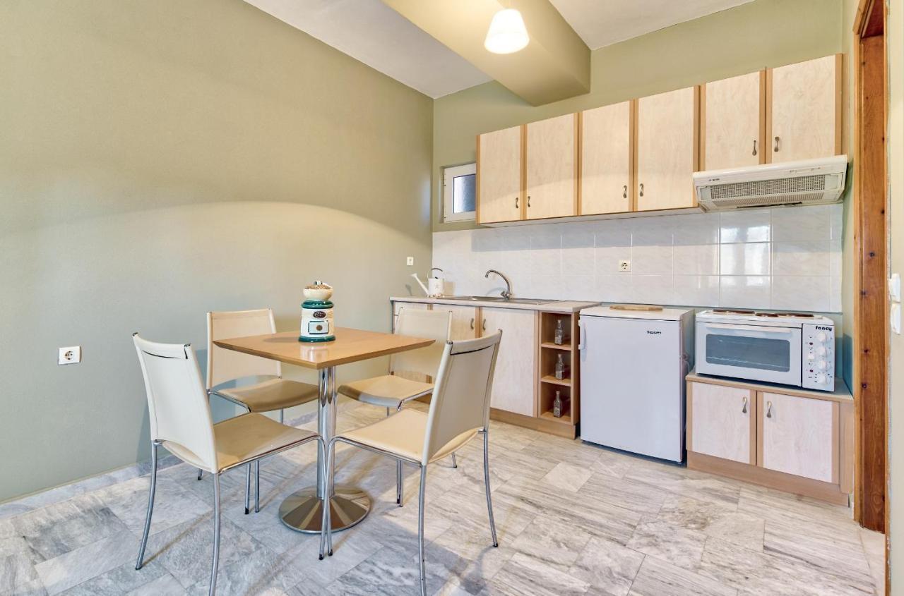 Vasilikí Avesta Apartments - 200M From The Beach מראה חיצוני תמונה